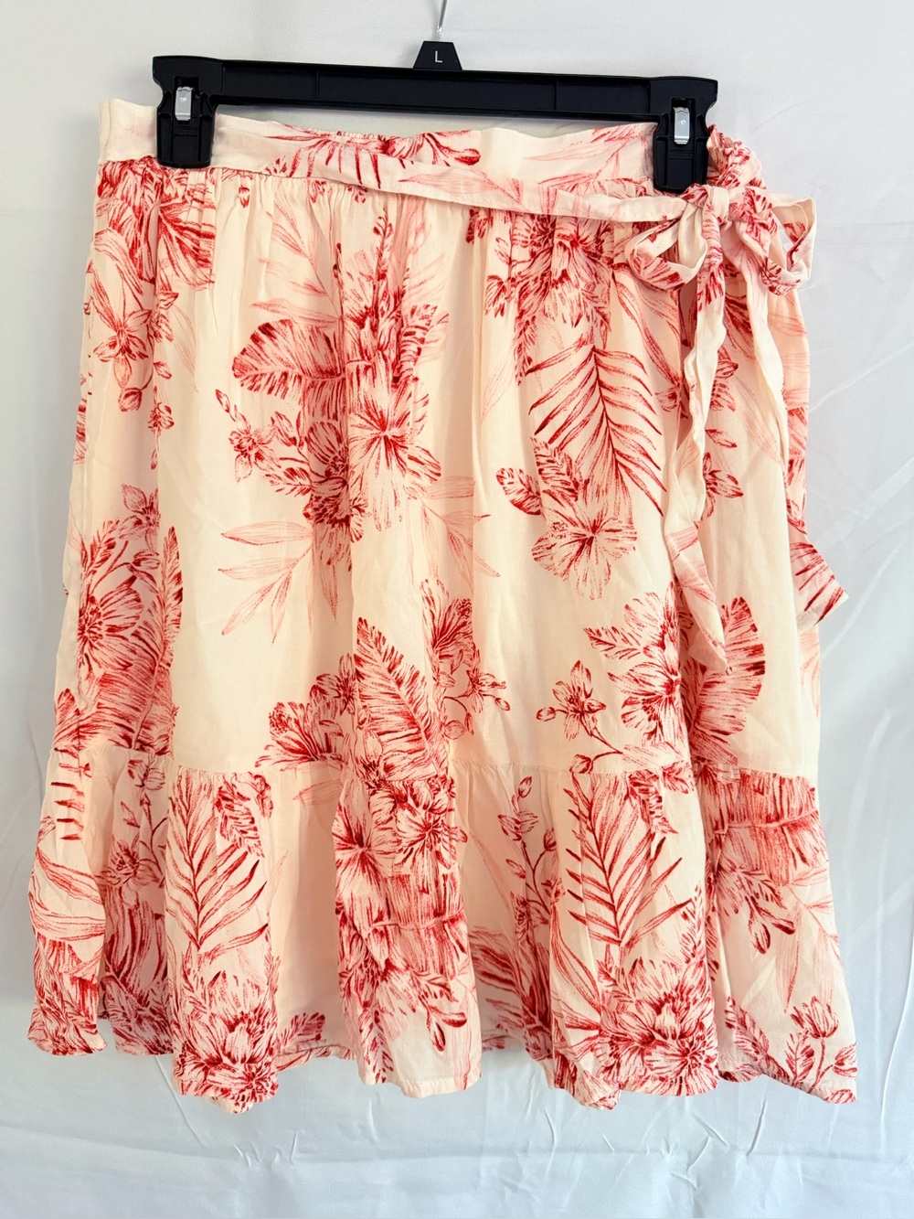 Old Navy Cream Skirt with Red Floral Print